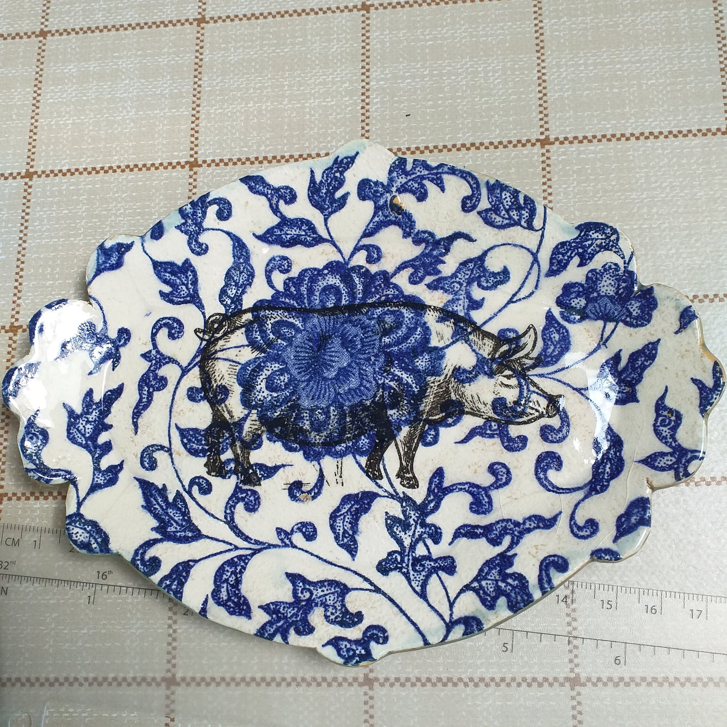 Small Platter with scalloped edge